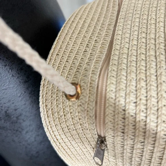 Cream Round Straw Crossbody Bag Purse - Picture 5 of 5